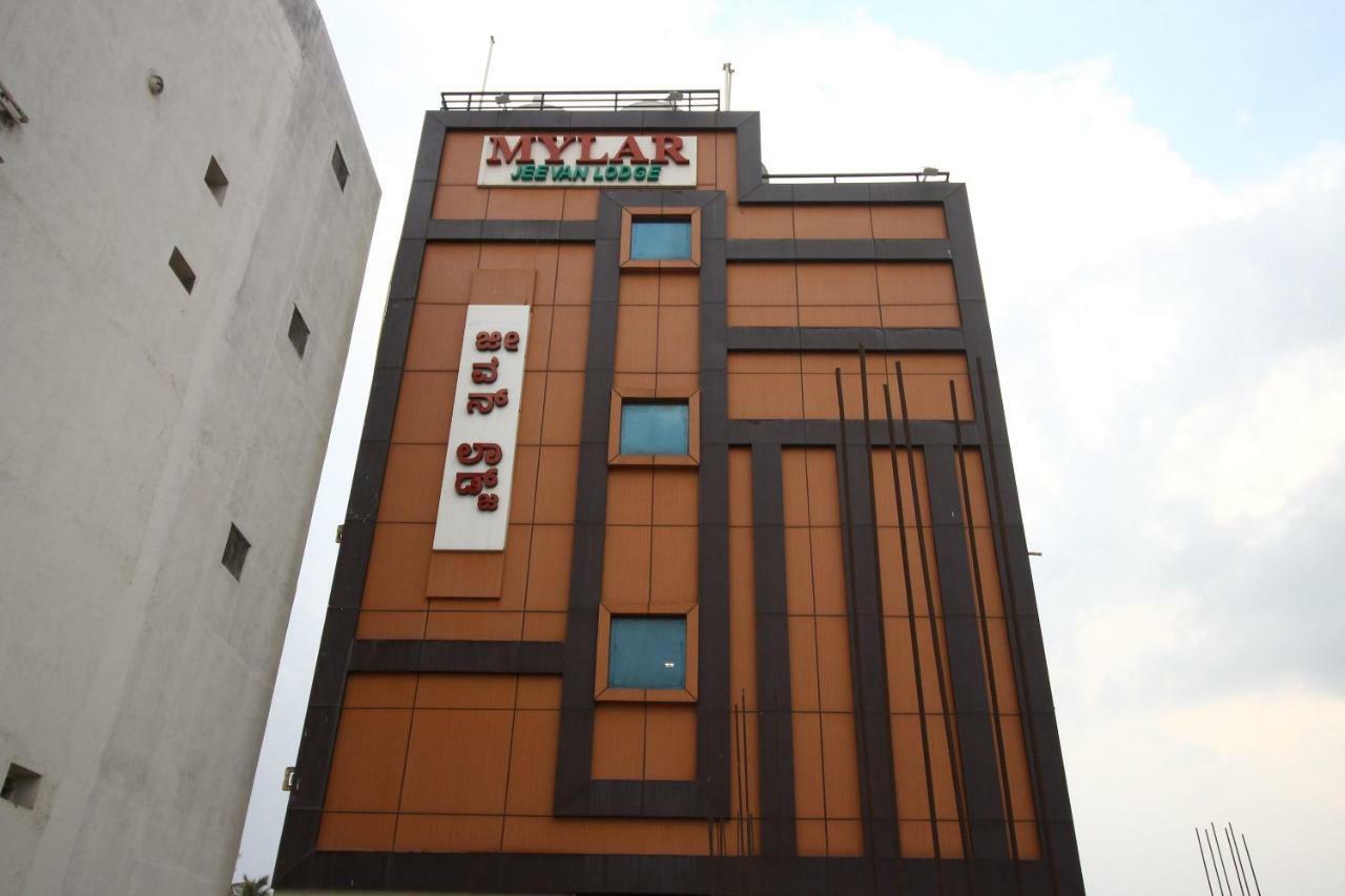 Oyo Flagship 30734 Jeevan Lodge Shimoga Esterno foto