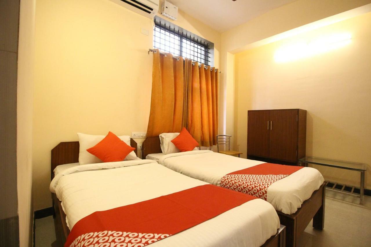 Oyo Flagship 30734 Jeevan Lodge Shimoga Esterno foto