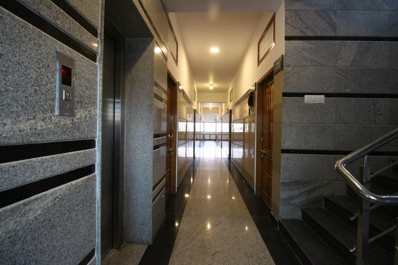 Oyo Flagship 30734 Jeevan Lodge Shimoga Esterno foto