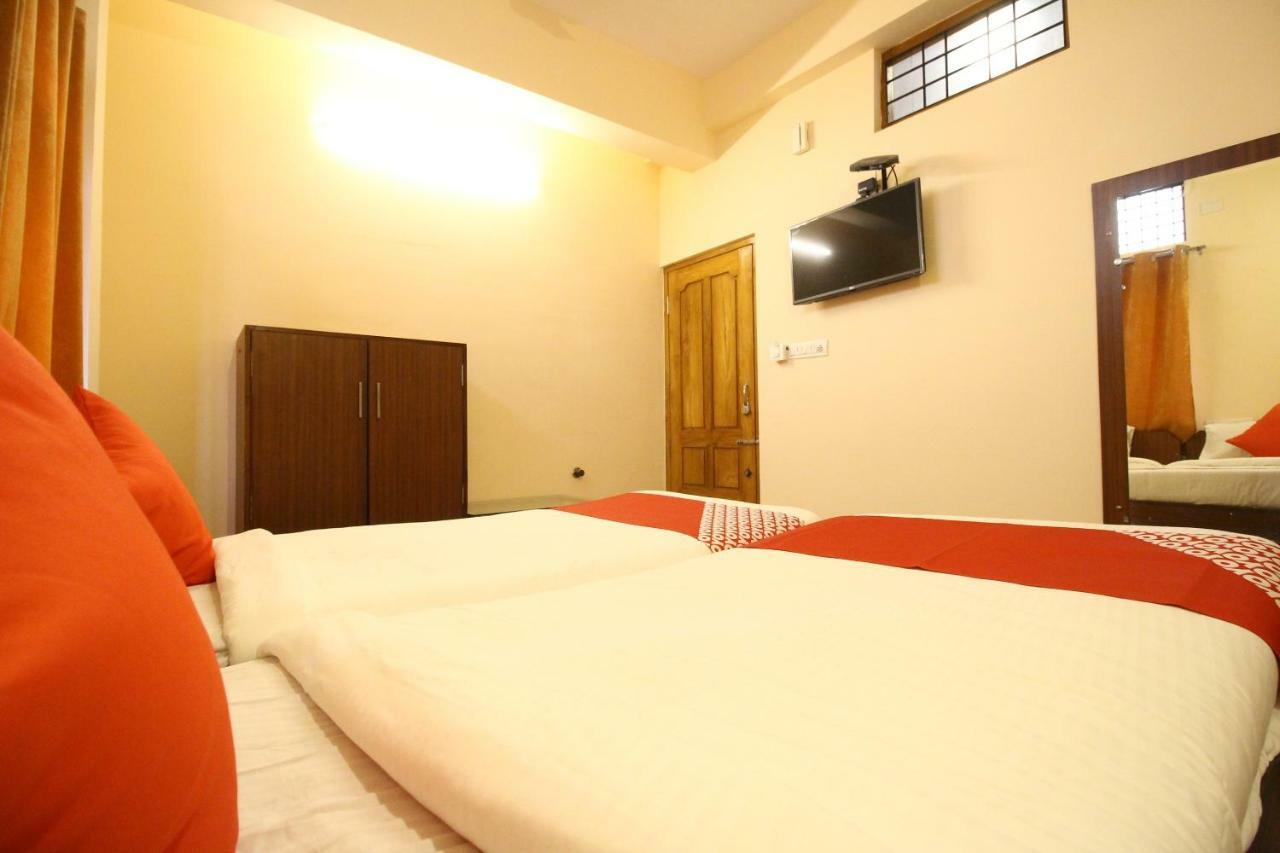 Oyo Flagship 30734 Jeevan Lodge Shimoga Esterno foto